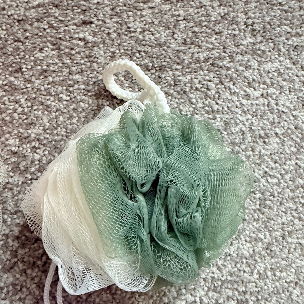 Amazon Multicolor Bath Loofah bundle - Picture 4 of 6